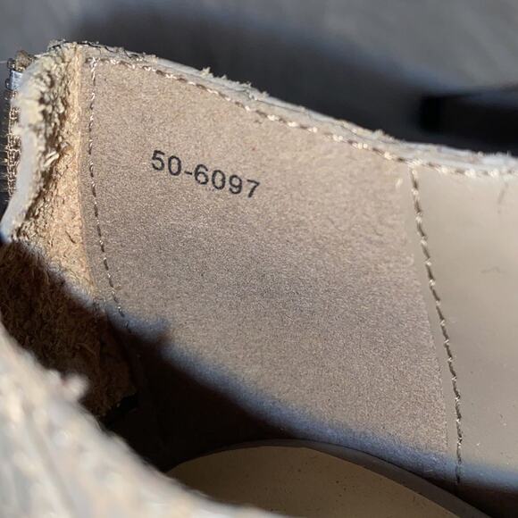 Bella Vita Heels - Picture 5 of 14